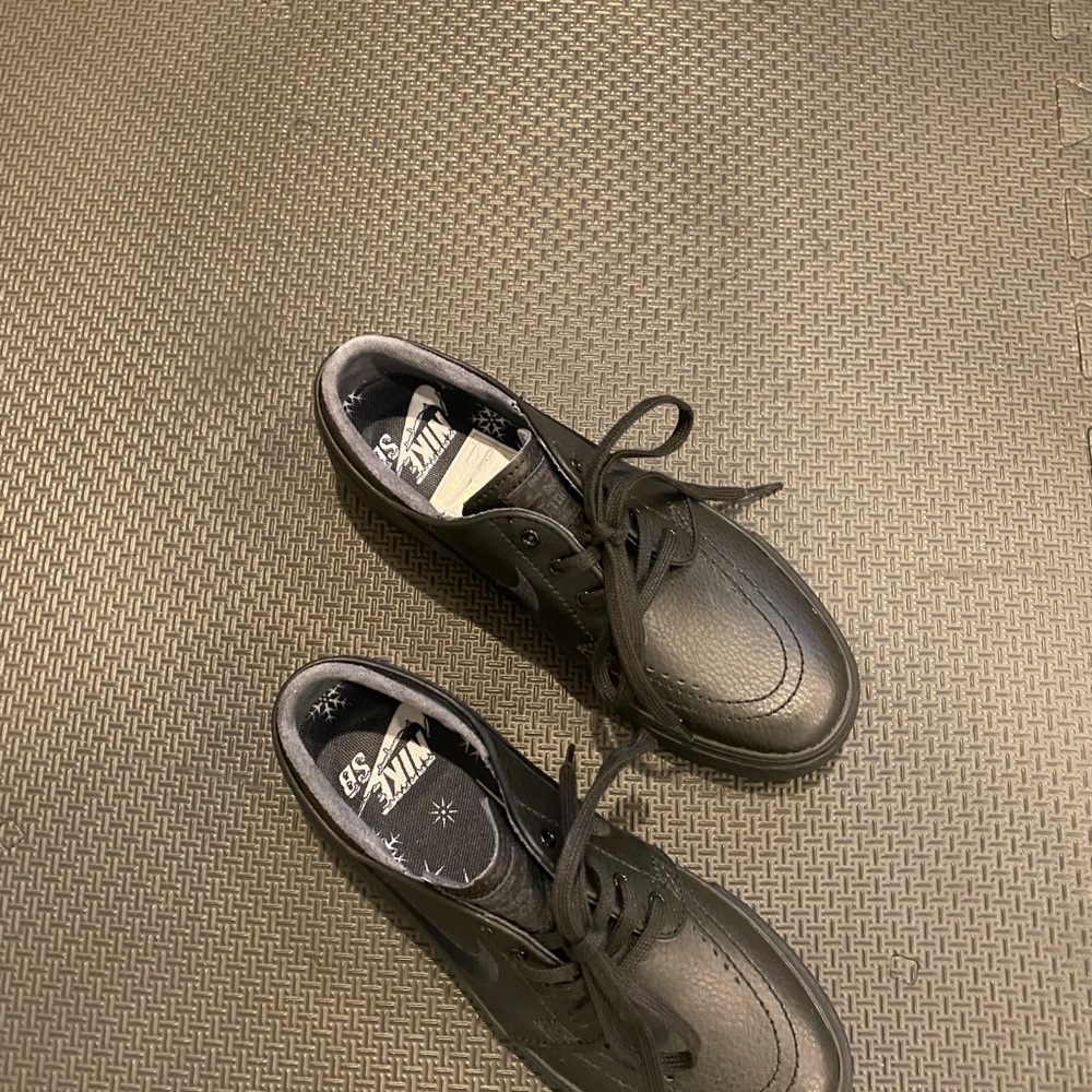 Never worn, new
